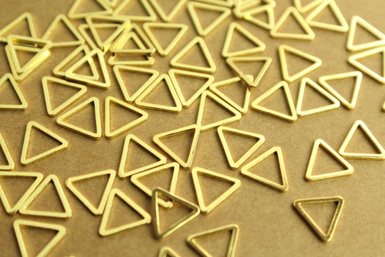 100 Pc. Gold Plated Brass Triangle Links 9mm By 8mm | Fi-549