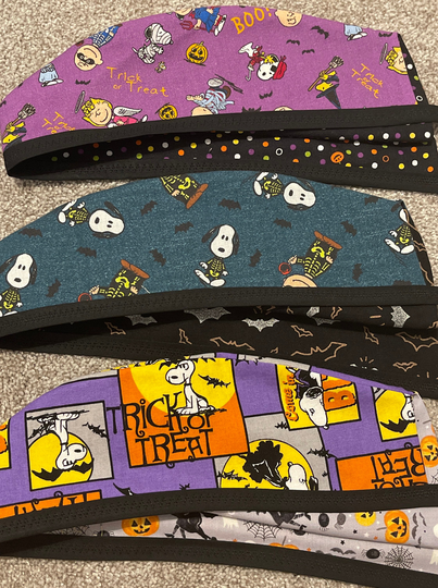 Halloween Men's/Women's Reversible Surgical Scrub Cap Hat Machine Washable Peanuts Snoopy Charlie Brown