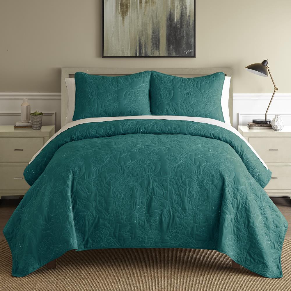 Amrapur Overseas Embroidered floral quilt set Teal Multi Reversible Queen Quilt (Blend with Cotton Fill) | 3QLCEMBG-TLW-QN