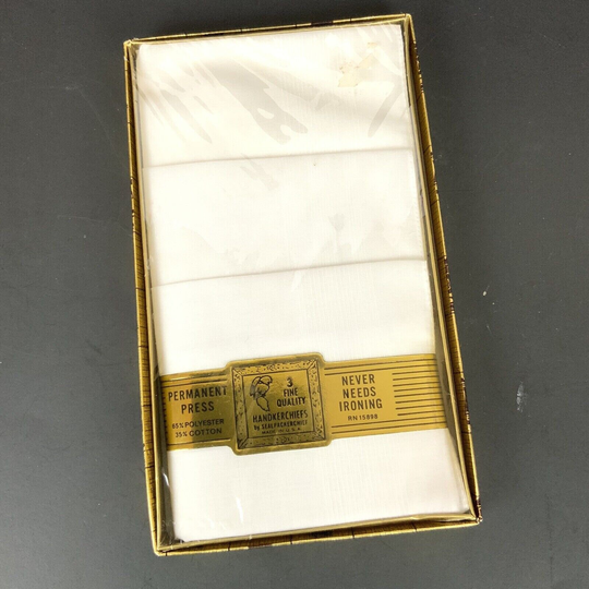 Mens Handkerchief Set Of 3 White Permanent Press Polyester Blend Sealpackerchief