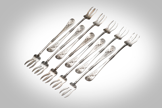 10 Wood & Hughes Princeton Seafood Cocktail Forks