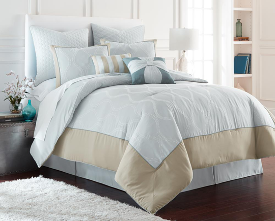 Amrapur Overseas Tropez comforter set Multi Reversible Queen Comforter (Blend with Polyester Fill) | 38EJECMG-TPZ-QN