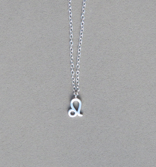 Rhodium Plated Leo Pendant Necklace 453
