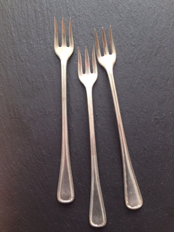 Vintage Wm A Rogers Hotel Plate 1910 Columbia/Regis Cocktail/Seafood Fork 6, Set Of 4