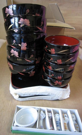 5 Pair Unused Vintage Large & Small Owan Bowls, Trays, Cat Chopstick Rest, Made in Japan By Yumi Katsura Floral Pattern Beautiful