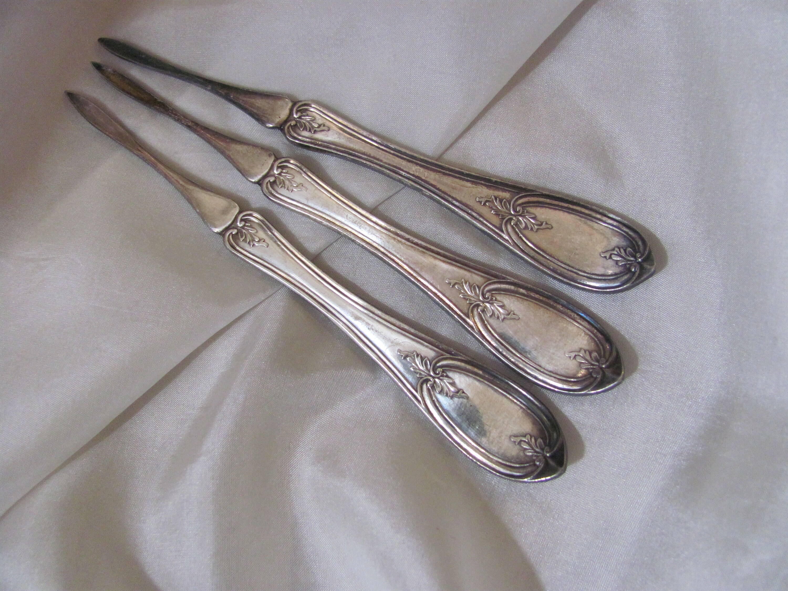 Set Of 3 Antique Silver Plate Nut Picks Seafood - Olive 1858 Meridian Pattern