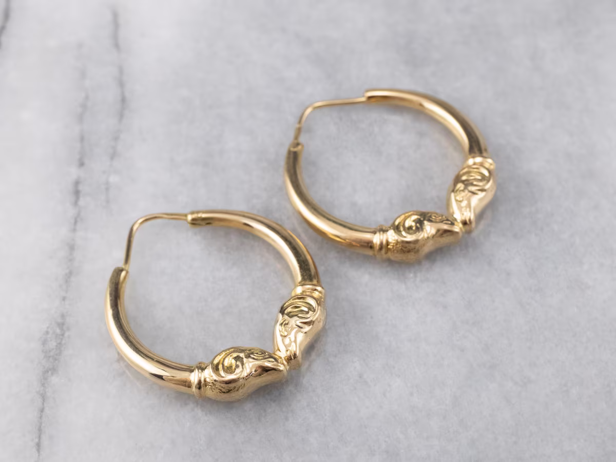 Ram's Head Hoop Earrings, 14K Gold Aries Zodiac Jewelry, Astrology Gift, Q33Wqxen