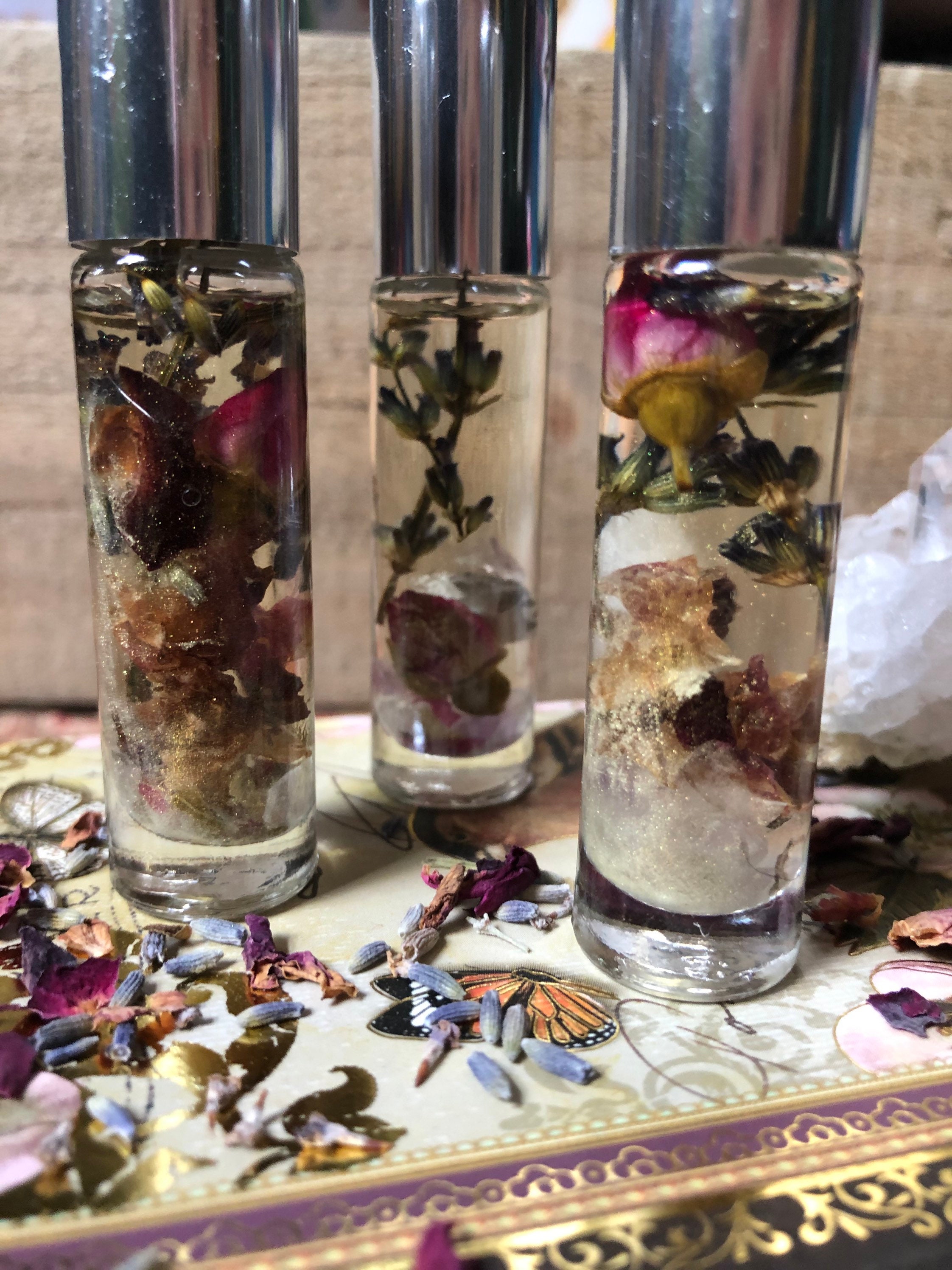 Goddess Eyes Essential Oil Blend Made By Enlighten Clothing Co - Melanie Bodnar. Roses/ Lavender/ Rose Quartz/Natural Glitter