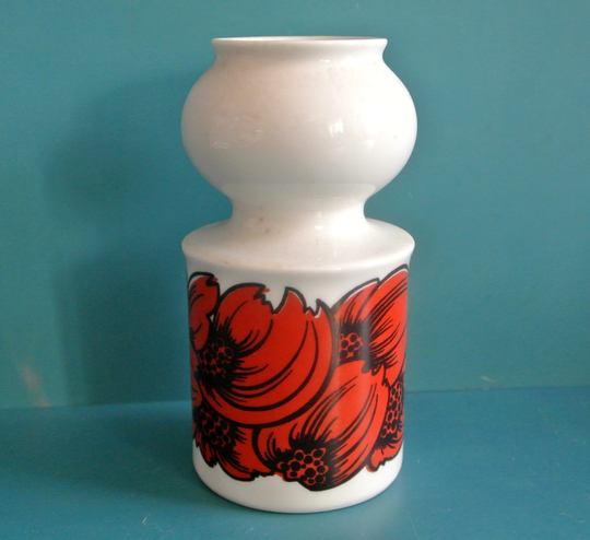 Swedish Vintage 1960S Small Highquality Rörstrand Porcelain Fabric White Vase With "Bonita" Red/ Black Flower Design Decor
