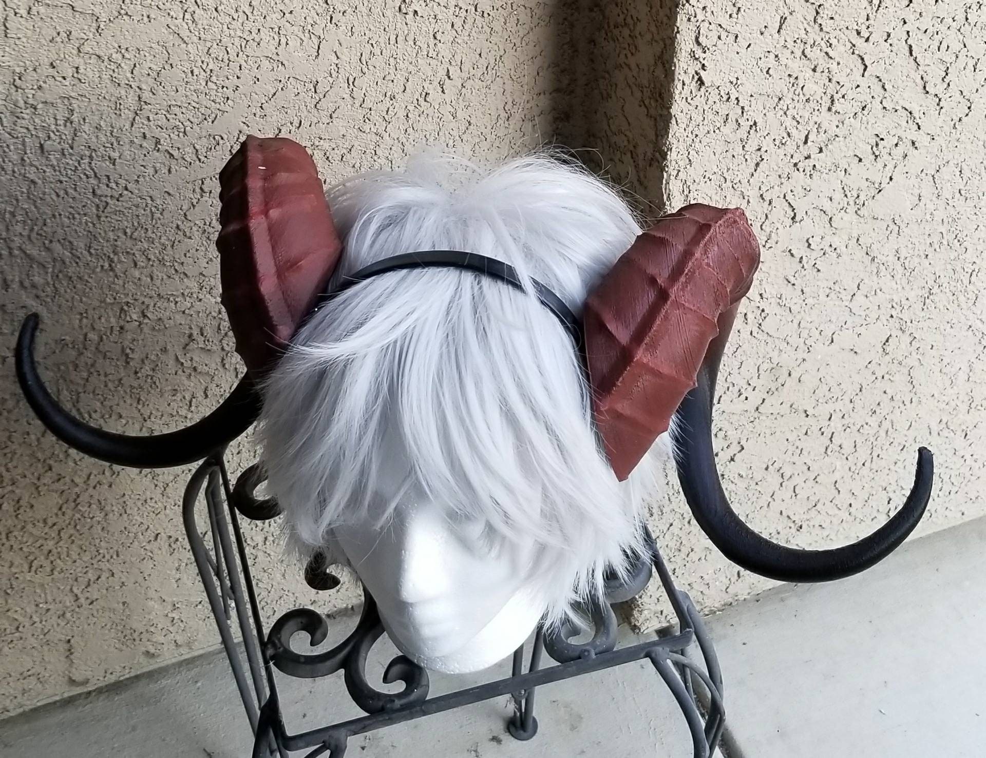 New Arrival Extra Large Barbarian Ram Horns Warlord Style Stage Prop Long Twisted Pan Light Weight 3D Printed