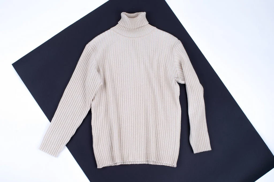 Wool Blend Cream White With Gold Metallic Turtle Neck, Women's L