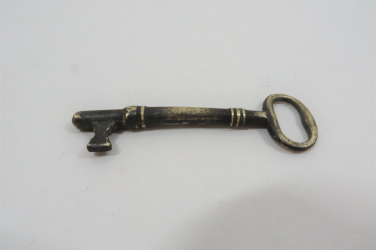 Skeleton Key Vintage Salvage