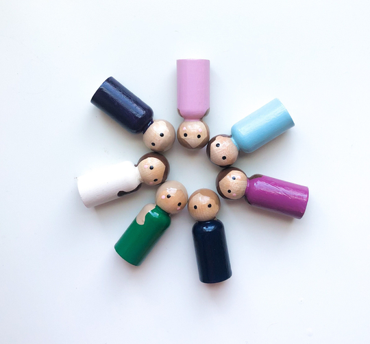 2 9/16" Peg Doll Set