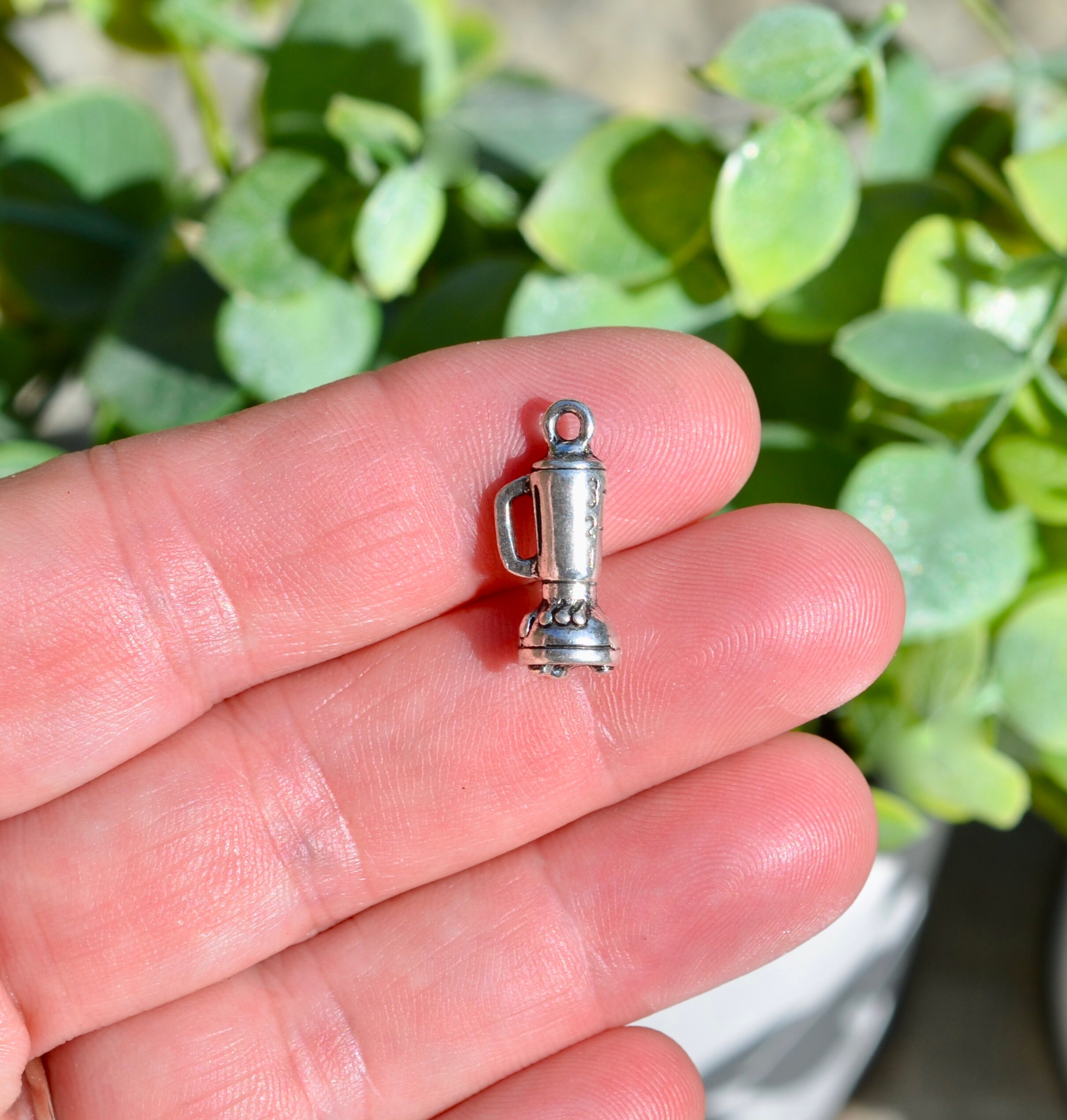1 Kitchen Blender 3D Silver Tone Charm Sc6818