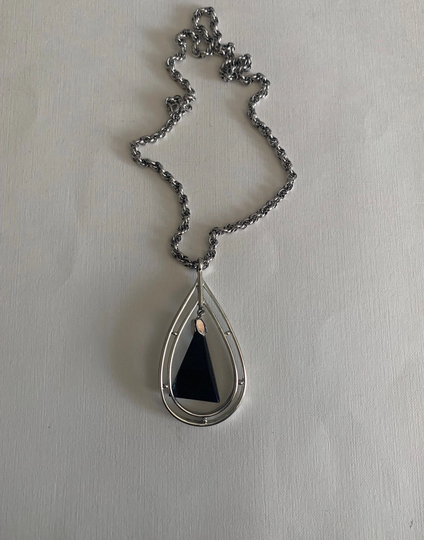 Vintage Sarah Coventry Silver Tone Chain With Black Center Pendant Necklace