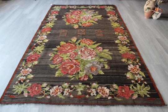 Armenian Floral Kilim, Karabagh Ethnic Kilim Rug, Vintage/5'5"x8'9" Feet N-695