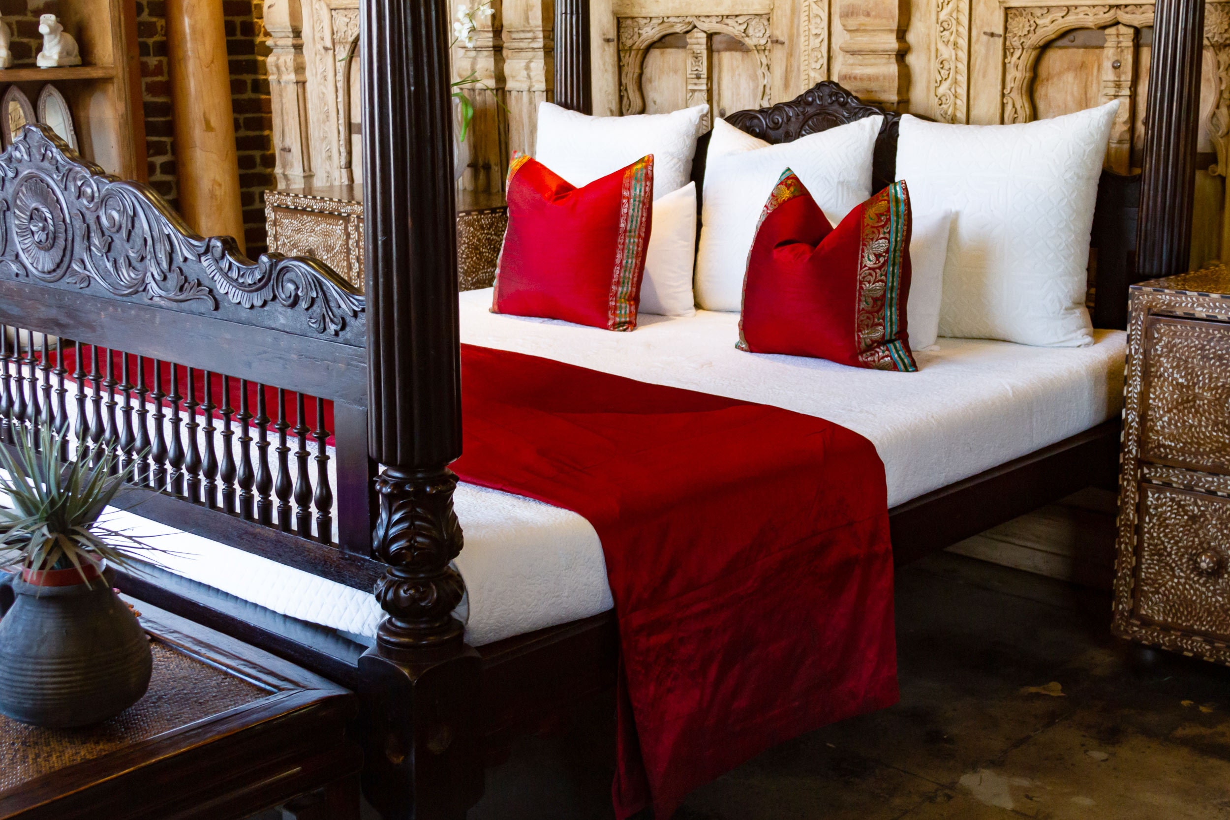 Crimson Red Silk Blend Duvet Cover, Dupion Bed Cover, Elegant Duvet, Bed Cover, Redwoven Silk Duvet, Silk Blend Duvet Cover