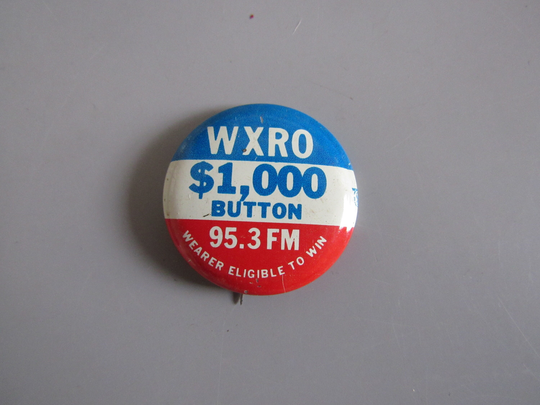 Vintage Wxro 95.3 Fm Radio Pinback Button Beaver Dam, Wisconsin Free Shipping
