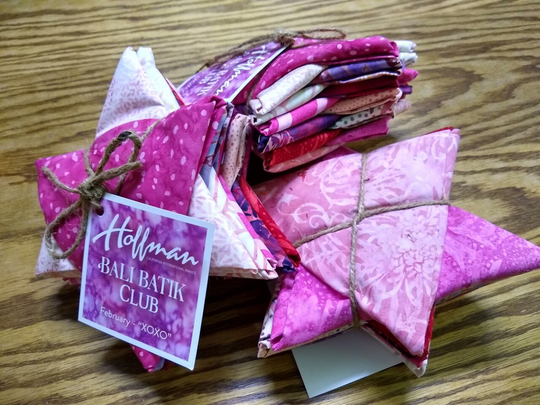 Fqauto-587-February "xoxo" Bali Batik Club 2020, Fat Quarter Bundle, Hoffman Fabric, 12 Quarters/Bundle
