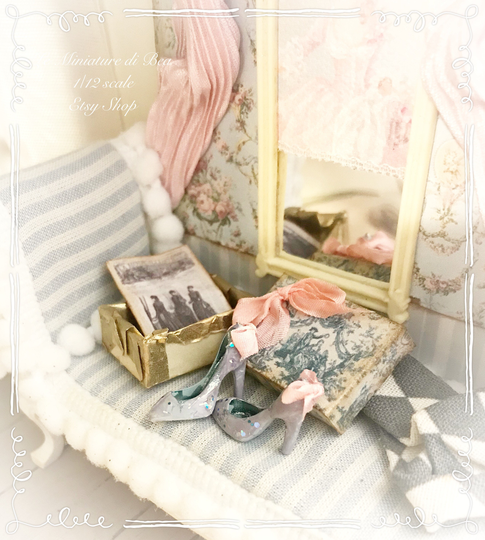 1/12 Box With Girl Shoes Dollshouse Miniature Hand Made By Bea Antiche French Style