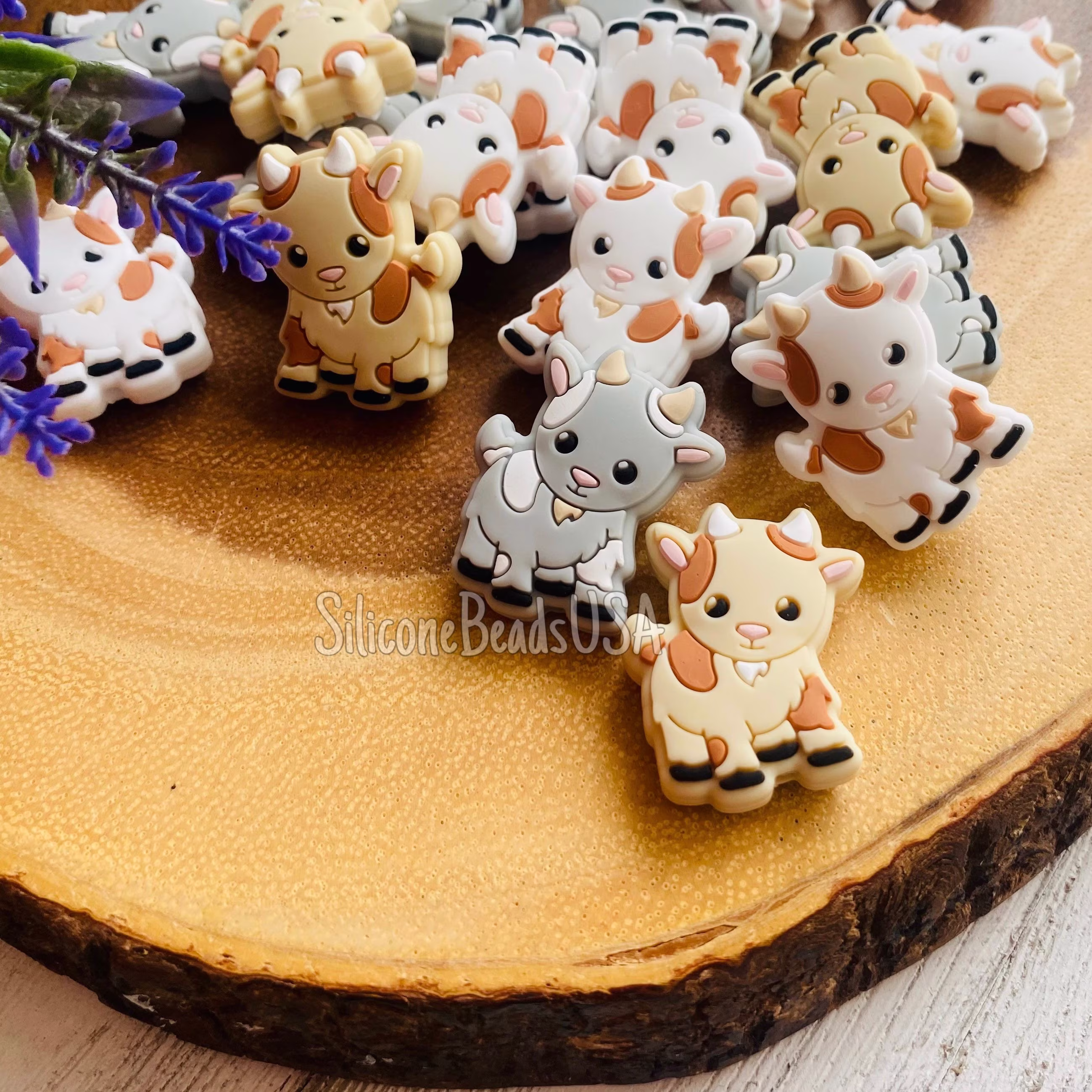 New Baby Goat Sheep Ram Food Grade Silicone Beads Craft Farm Animals Loose Sensory Shaped Beaded Pen Focal