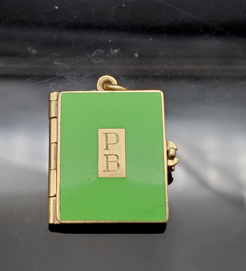 14K Gold Green Enamel Picture Book Pendant