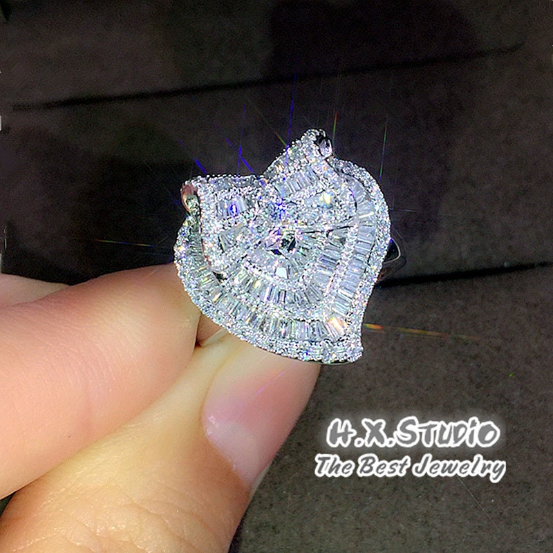 Diamond Heart Statement Ring in Solid 18K Gold/Bow Crowned Cocktail Ring/Custom Jewelry/Personalization Design/Gift For Her