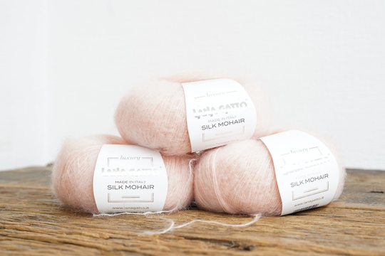 Luxury Lana Gatto Mohair Silk Yarn - 212M/25G. Light Peach Color Lace Mohair Silk Blend Fine Knitting Shawls