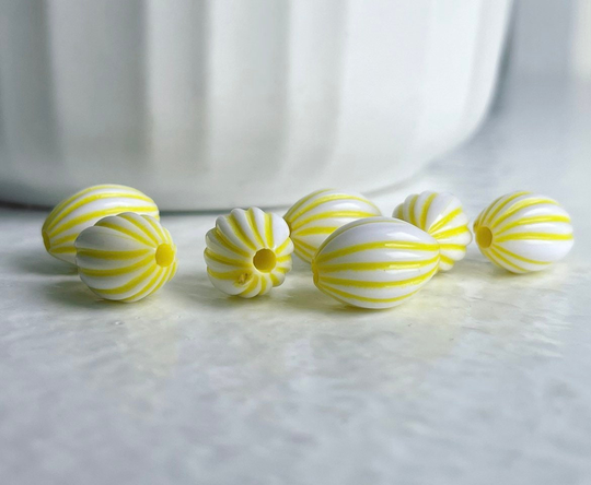 Fluted Yellow White Oval Acrylic Beads 11mm | 30