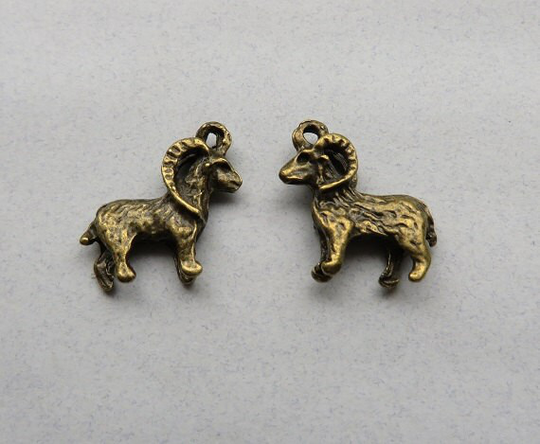 6 Ram Charms Very Detailed Big Horned Sheep Bronze Animal Jewelry Supplies 3-D 18mm