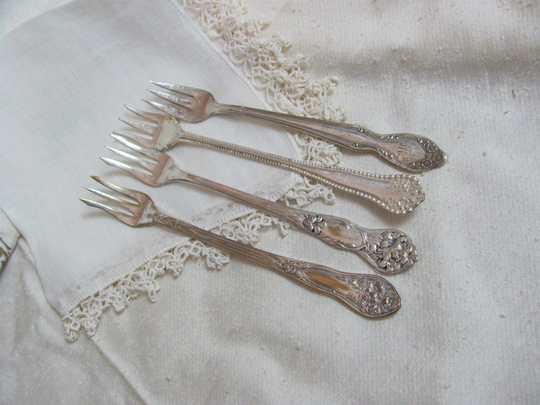 Lot Of 4 Fancy Ornate Silver Plate 3 Prong Forks Crab Seafood Olive Oyster Shell Fish Cocktail - Mixed Mismatched Assorted Patterns Rare