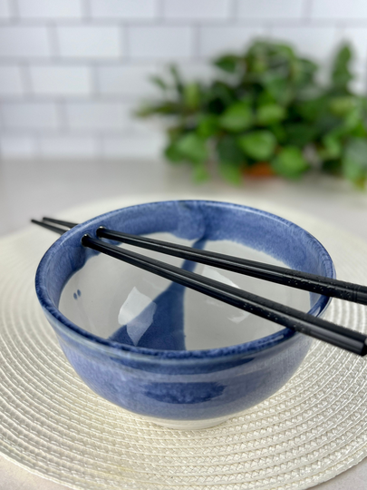 Ceramic Noodle Bowl With Chopsticks, Sushi Rice Asian Chinese Ramen Pho Soup Bowl, Japanese Udon White & Blue