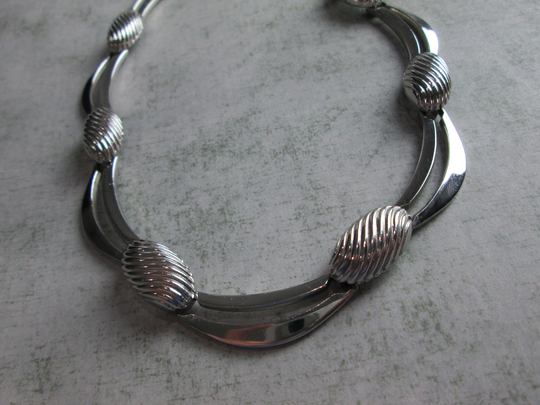 Vintage Tara Silver Metal Necklace
