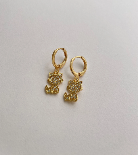 Gold Cat Hoop Earring Endless Hoops Huggies Earrings 25mm