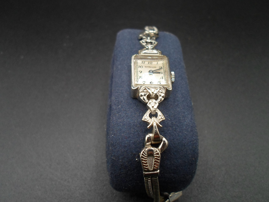 Vintage Wittnauer Women's 14K Gold Wristwatch Mechanical Running 1950's