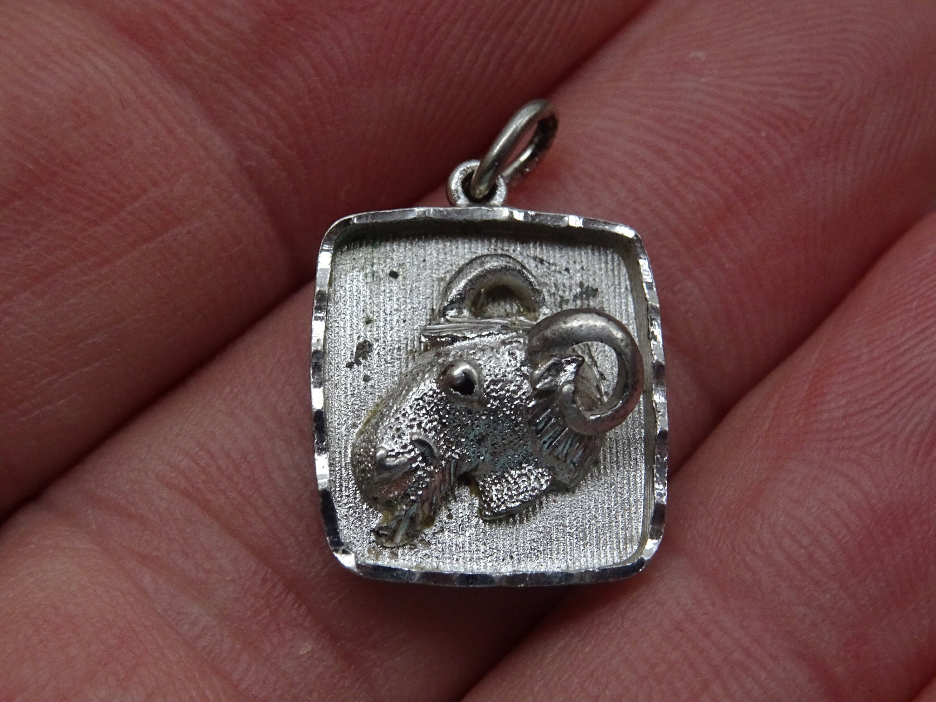 Vintage Silvered Zodiac Constellation Medal Pendant Charm Medallion Sign Of Aries. | Ram 19