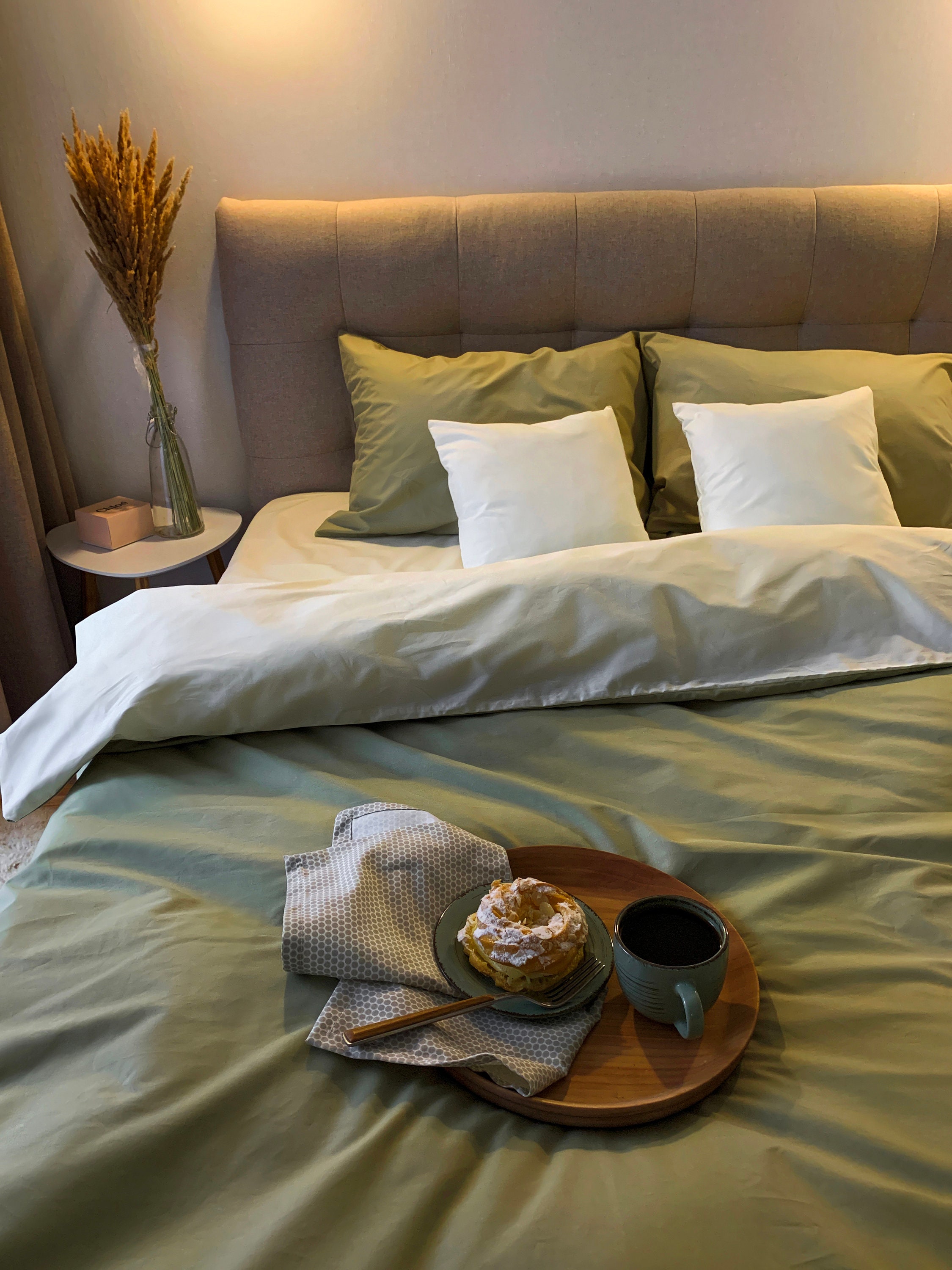 Natural Cotton Double-Sided Duvet Cover in Olive & Cream. Twin, Full, Queen, King, Single, Kingsingle, Double, Custom Size