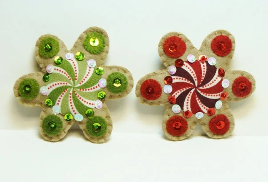 U Make It-Peppermint Ornament Kit-(Makes 12-Precut Pieces-Wool Felt Blend With Fused Cotton Fabric Print-#20056