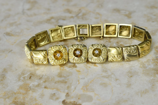 Antique Victorian 18K Gold Bracelet With Diamonds