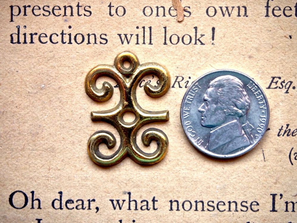 2 Pieces Brass Adinkra Dwennimmen Ram's Horns Charms 27mm