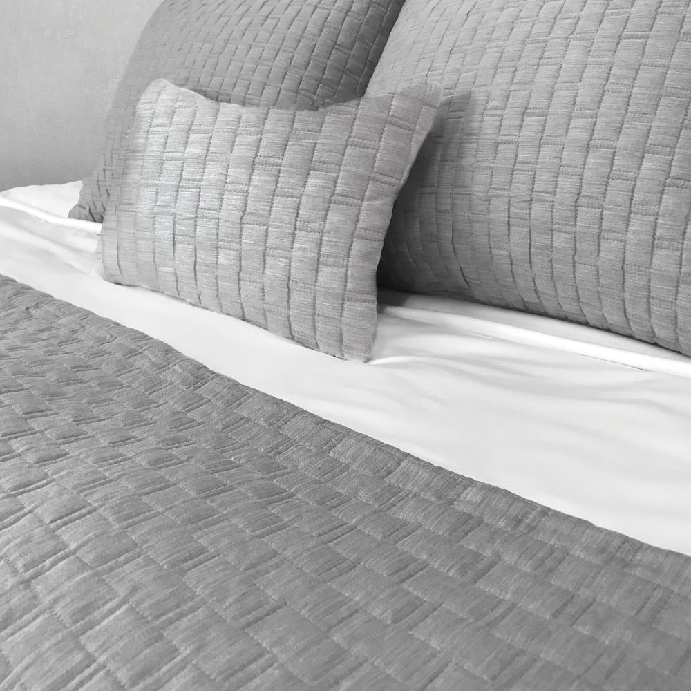 BedVoyage eco-melange by BedVoyage Silver Lumbar Cotton Viscose Blend Pillow Case | 10992002