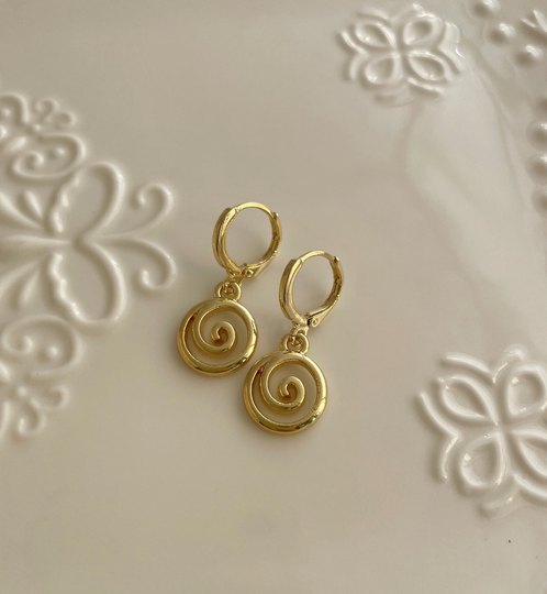 Gold 26mm Swirl Hoop Earring Endless Hoops Huggies