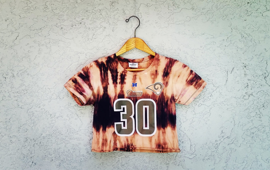 Reworked St Louis Rams Tie Dye Crop Top T-Shirt - Bleach Dyed Cropped T Shirt Handmade Graphic Tee Size M Medium Nfl