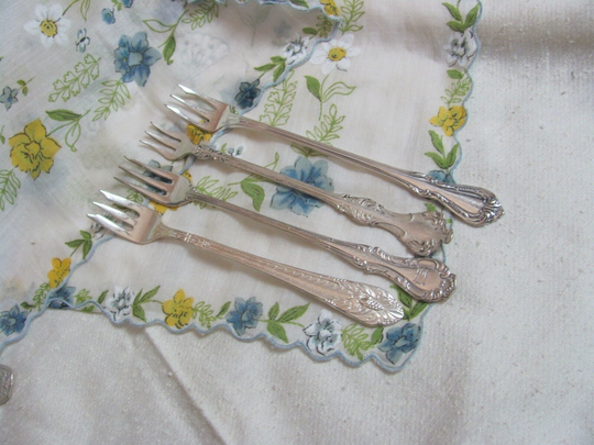Lot Of 4 Fancy Ornate Silver Plate 3 Prong Forks Crab Seafood Olive Oyster Shell Fish Cocktail - Mixed Mismatched Assorted Patterns Rare