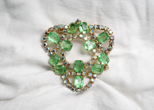 Large Juliana Style Green Rhinestone Brooch