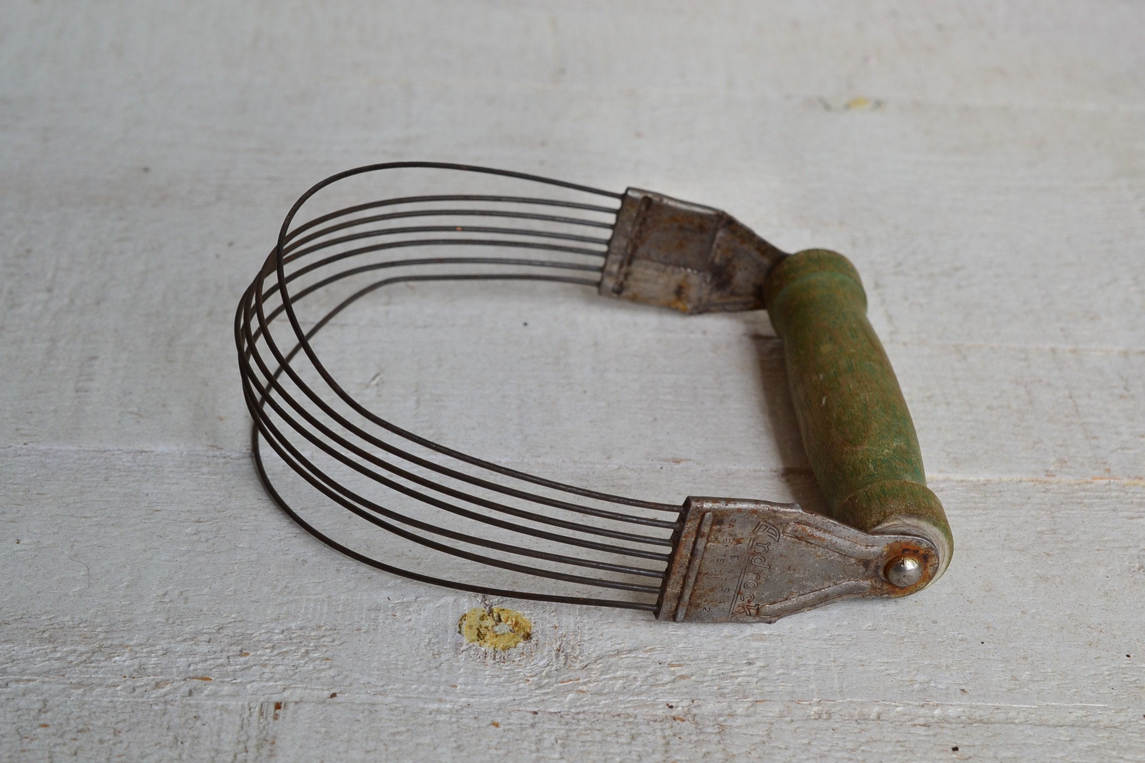 Apple Green 40S Androck Pastry Blender Rusty Wooden Handle Wire Wisk Dough Tool Cutter Rustic Chic Shabby Cottage Decor Kitchen Utensil