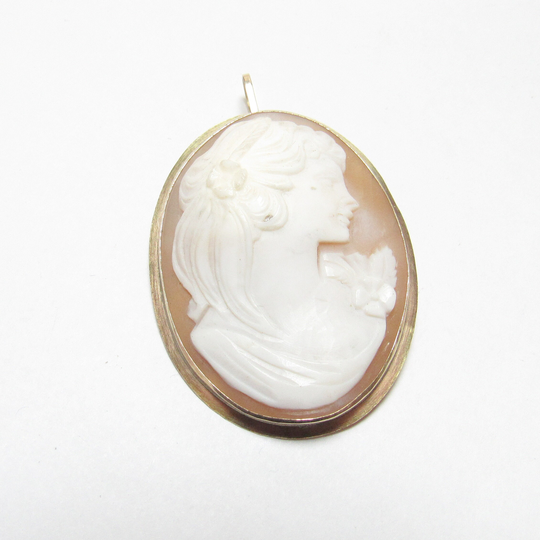 14K Yellow Gold Hand Carved Detailed Hair Woman Shell Cameo Pendant Or Brooch 1940's Vintage