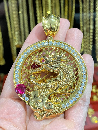 Vintage 610 15K Solid Yellow Gold Ruby & White Topaz Dragon Pendant