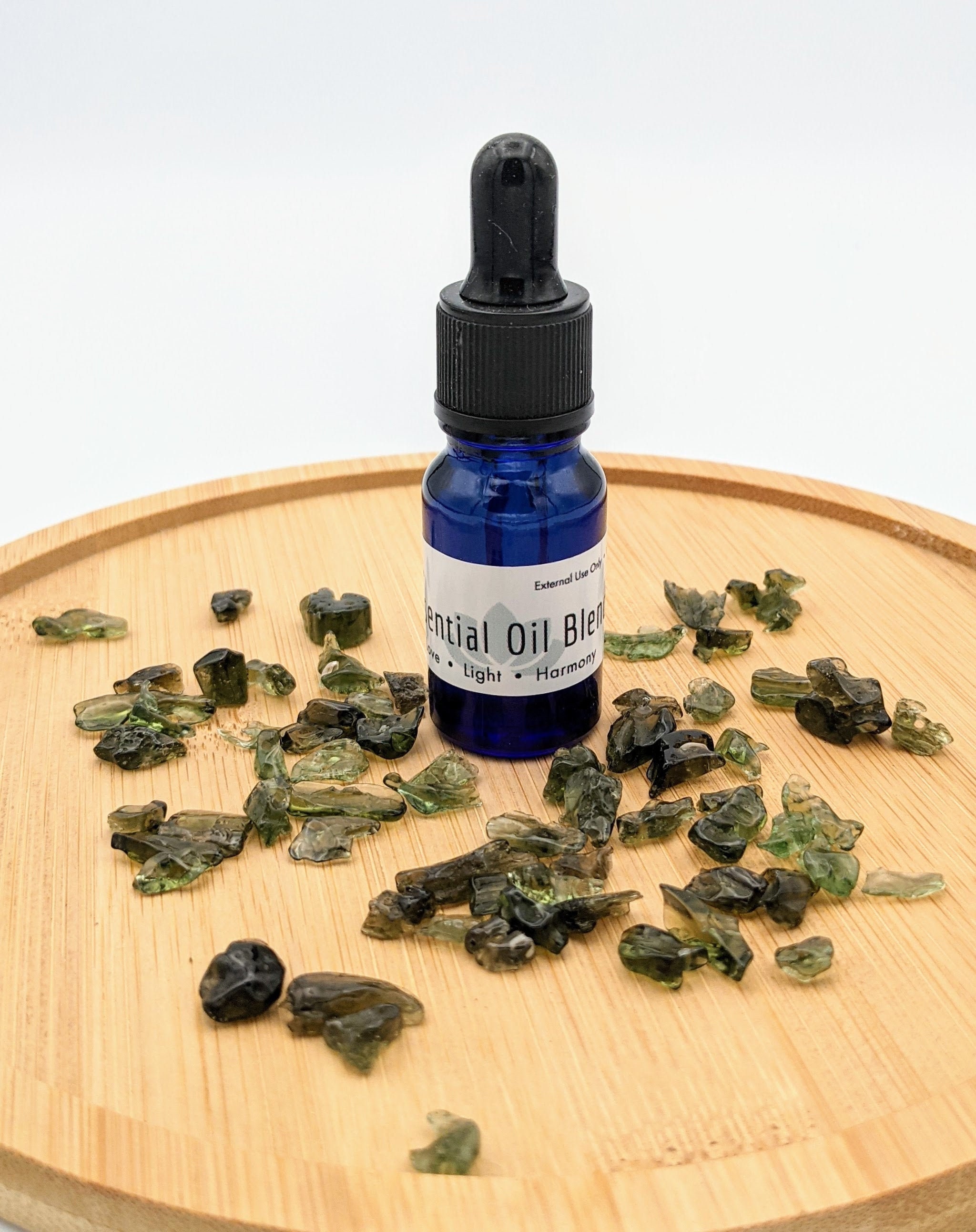 100% Natural Essential Oil Blend For Harmony & Uplifting Energy // Add A Genuine Tumbled Moldavite Aromatherapy