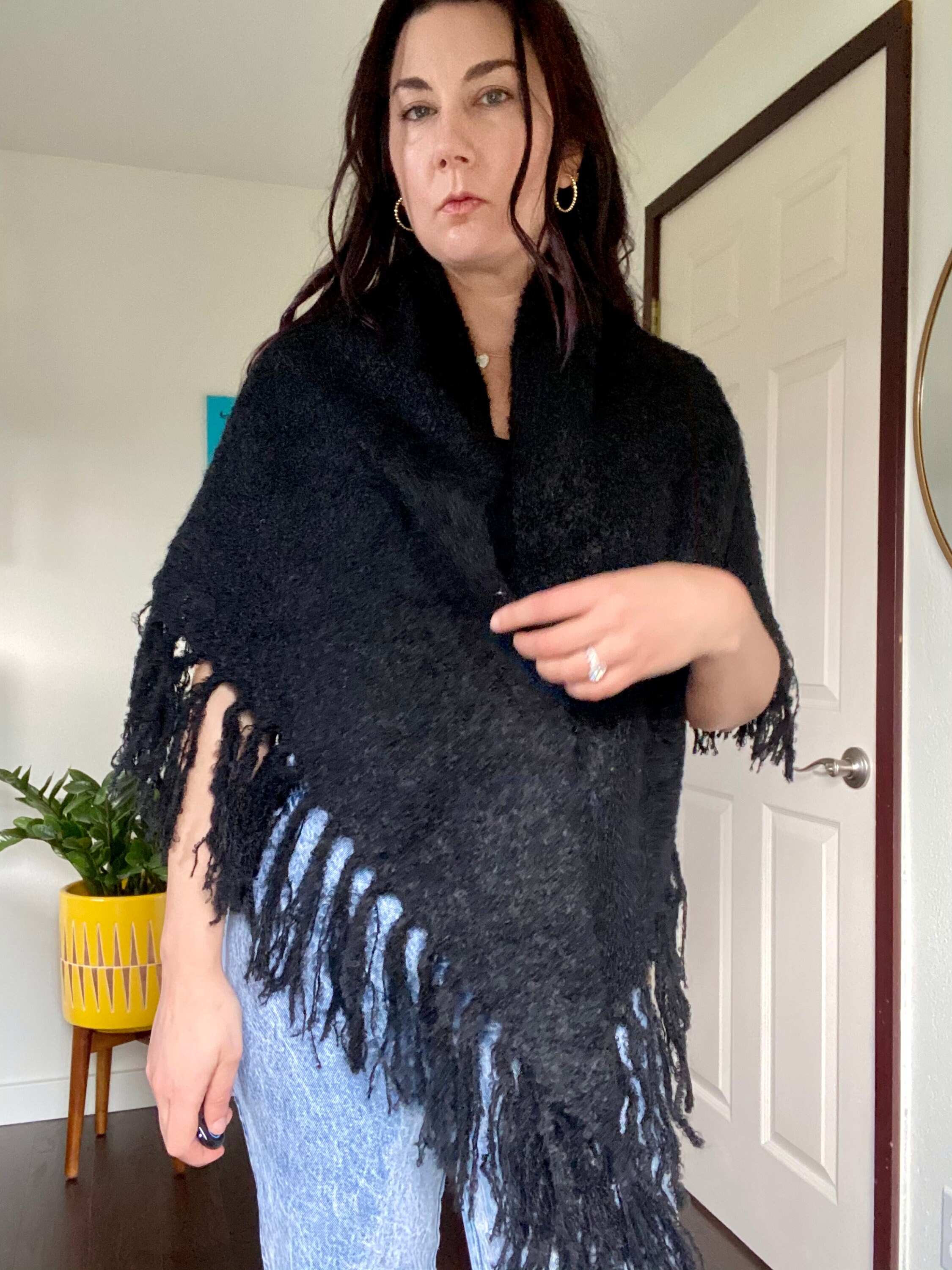 Vintage 1970S Black Mohair & Wool Blend Fringe Shawl/Wrap